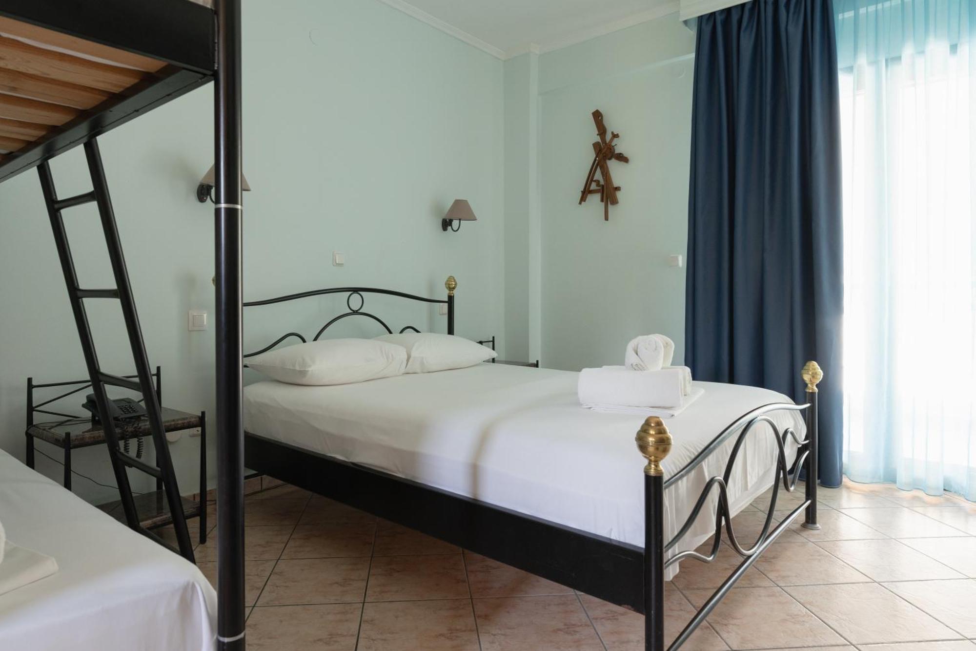 Hotel Makednos Nikiti  Buitenkant foto