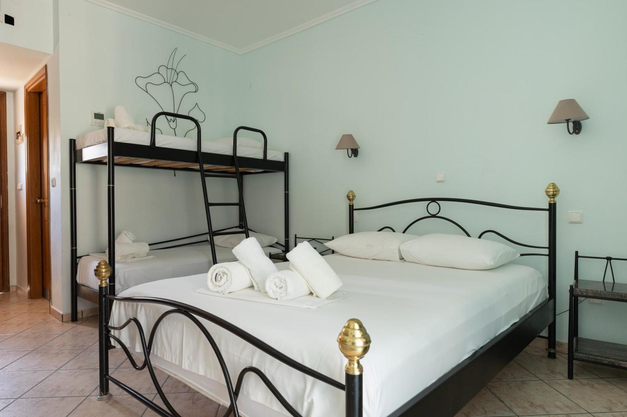 Hotel Makednos Nikiti  Buitenkant foto