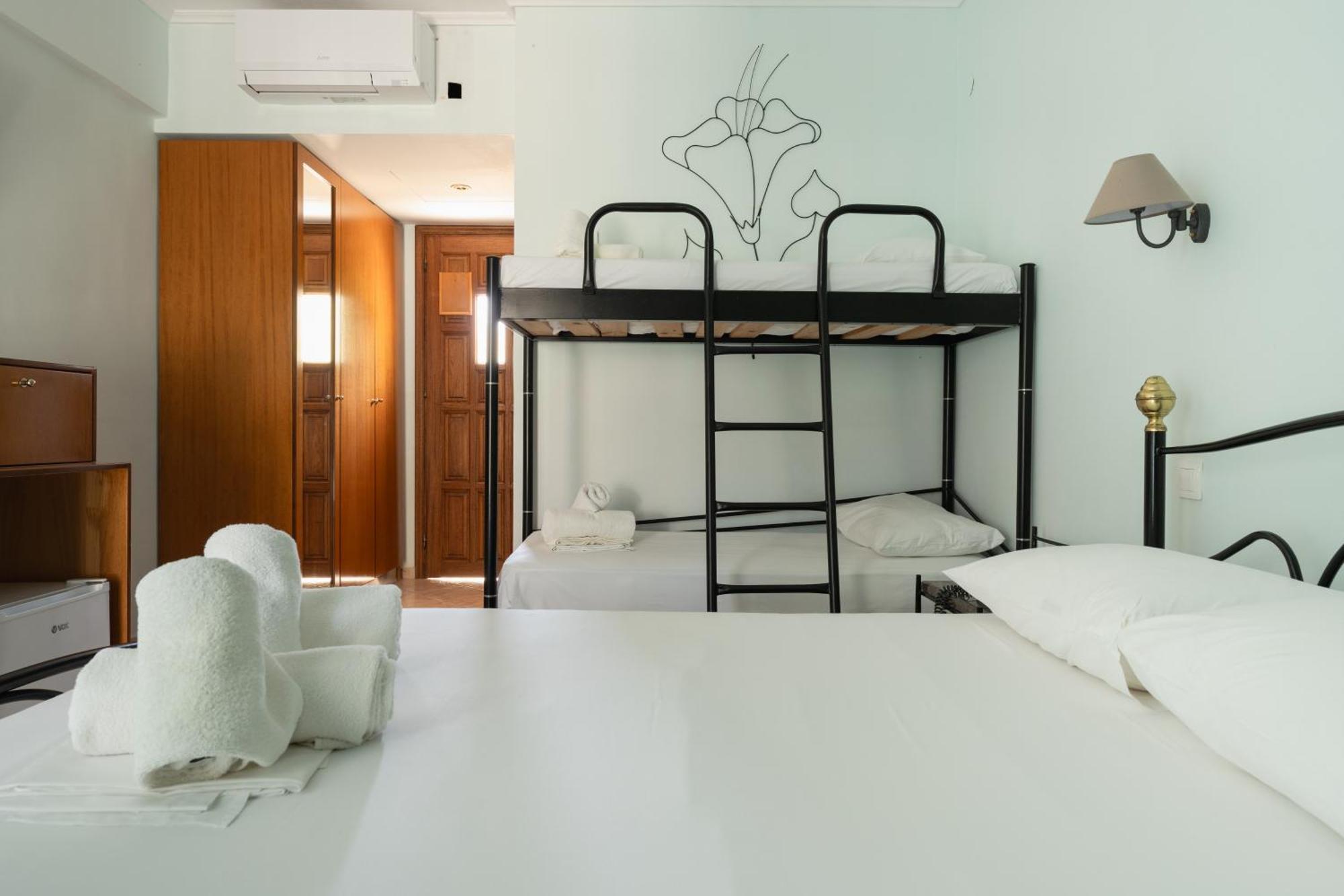Hotel Makednos Nikiti  Buitenkant foto