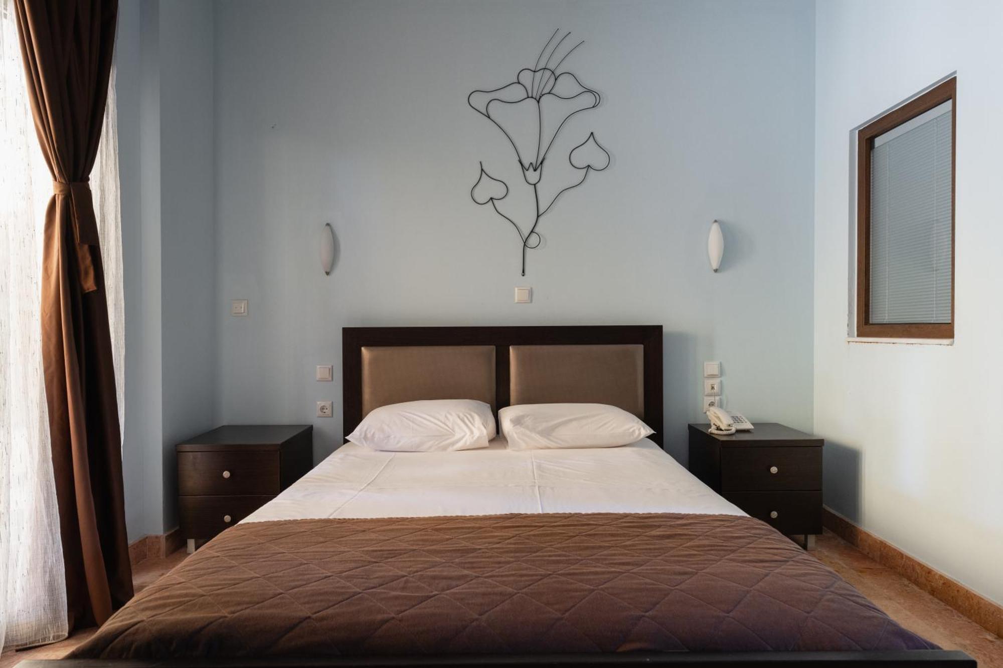 Hotel Makednos Nikiti  Buitenkant foto