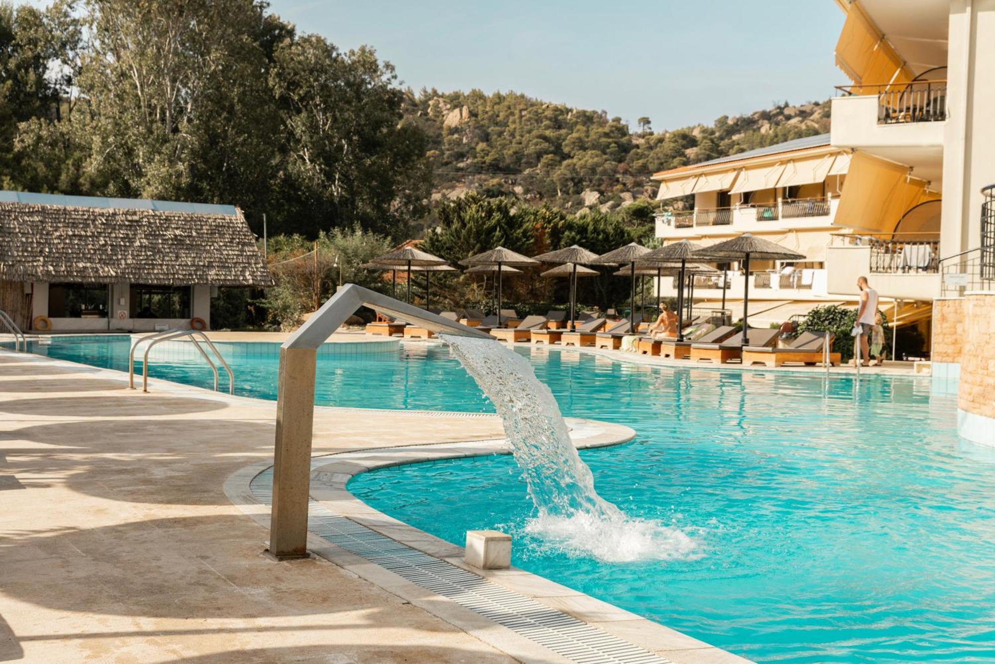 Hotel Makednos Nikiti  Buitenkant foto
