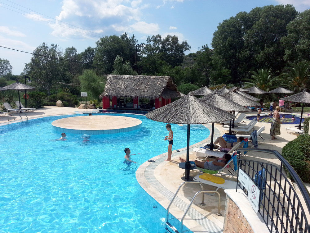 Hotel Makednos Nikiti  Buitenkant foto